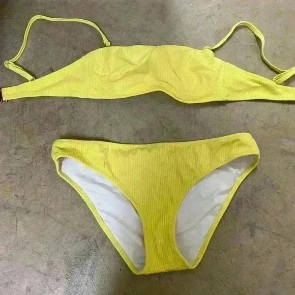 Shade & Shore ribbed swim bottoms MEDIUM - Picture 4 of 4